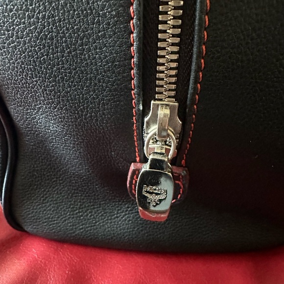 🖤♥️ MCM BOSTON BAG♥️🖤 - Picture 9 of 14